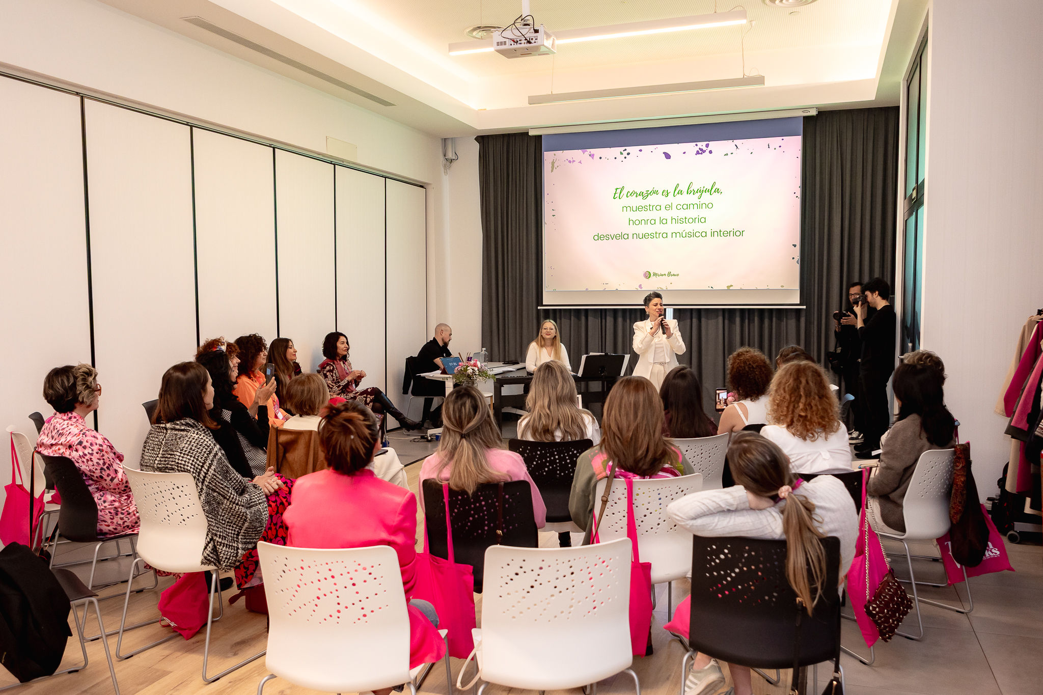 topwomentalk-madrid-445-23214-O